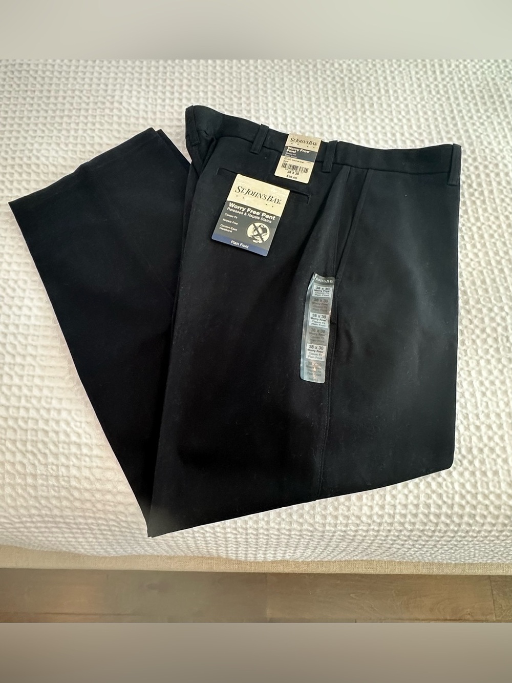 St. John's Bay NWT 38W x 30L Men's Black Worry-Free Pants